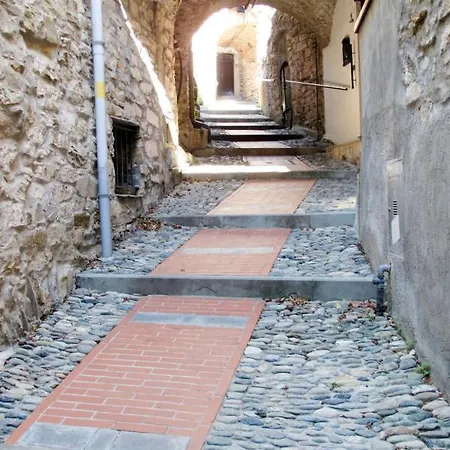 펜션 Locazione Turistica Casa Delle Farfalle - Slr217 Cipressa